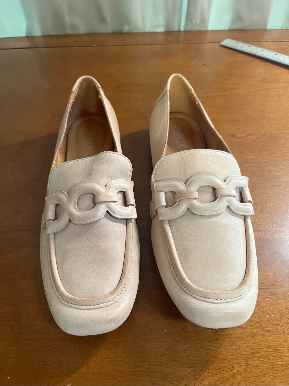 Born Women's Cream Leather Loafers size 10
